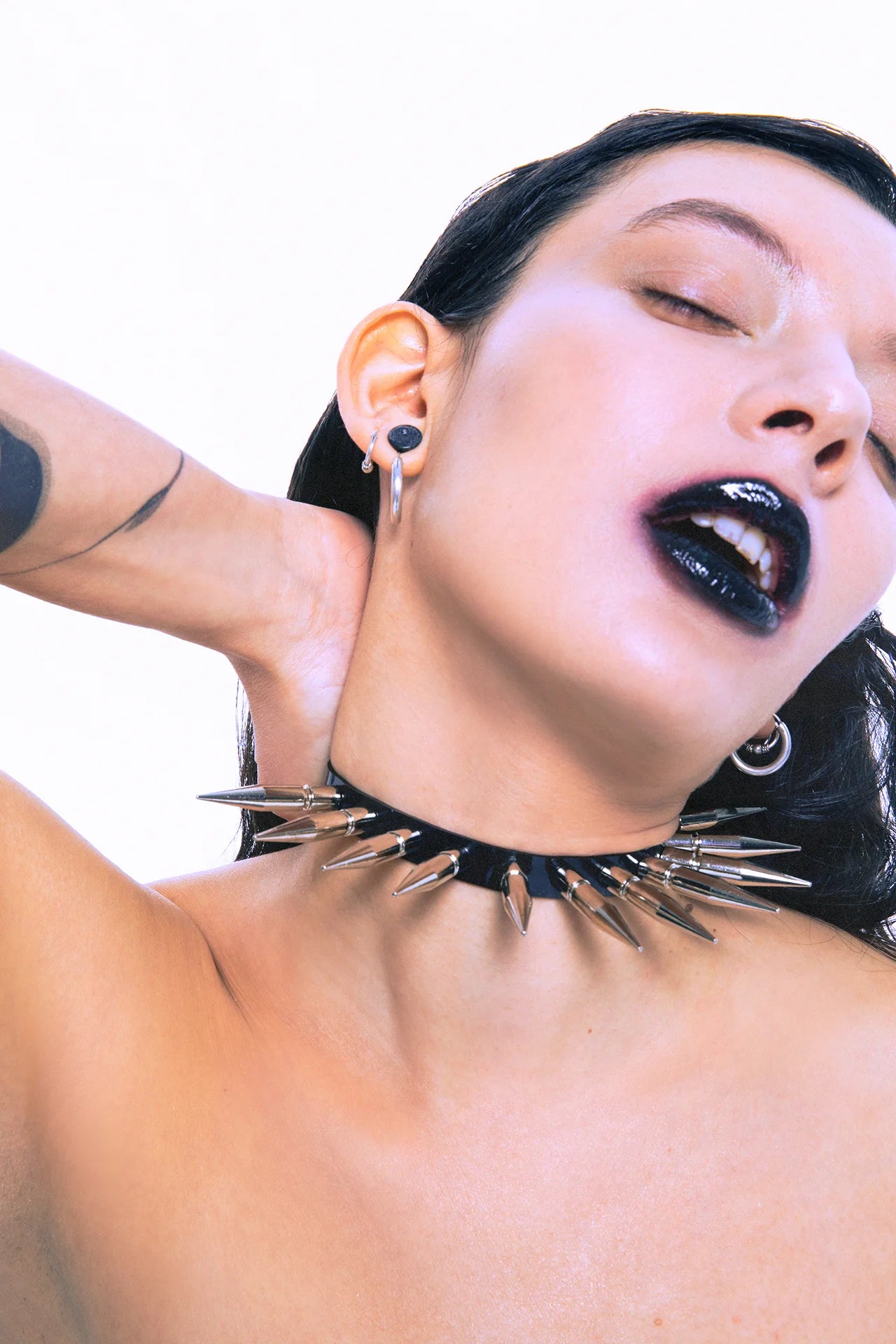 Poke Me Not Choker